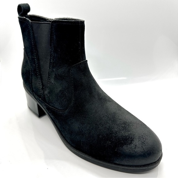 Clarks Nevella Bell Black Daim Noir Distressed Leather Suede Boots 9